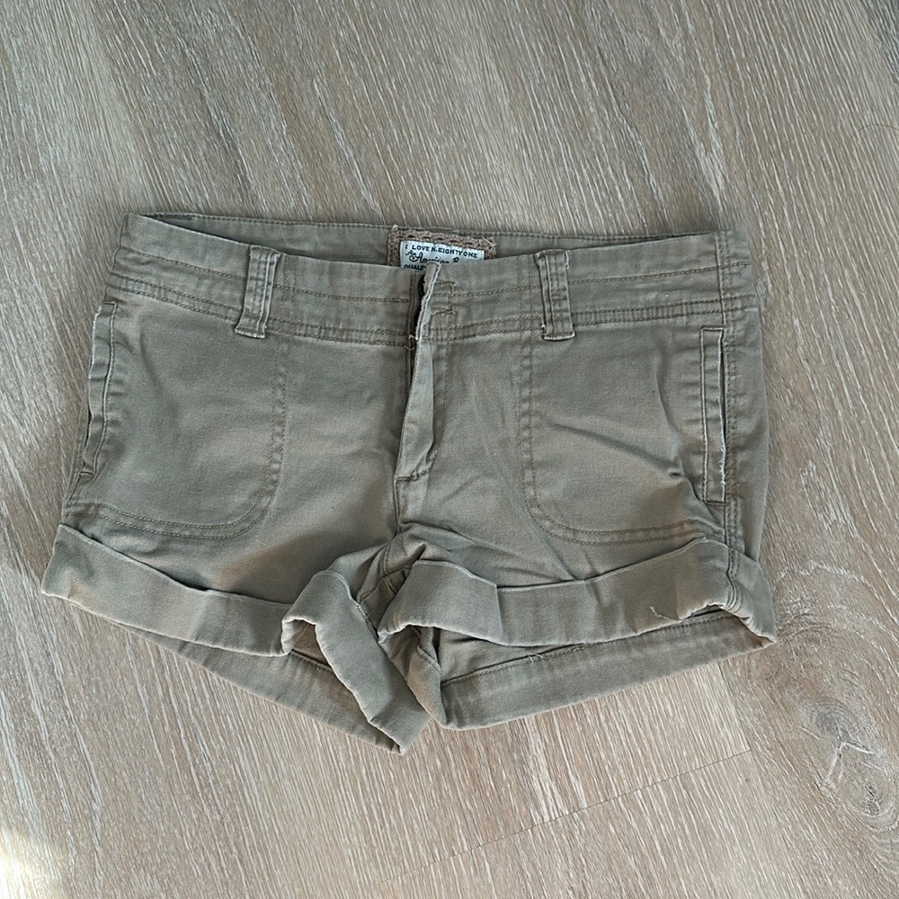Khaki shorts